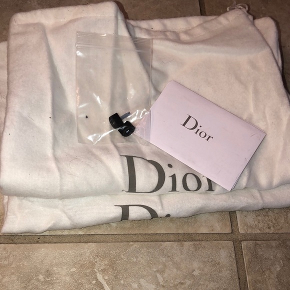 100% authentic Dior women’s - miss Dior pump in black with box - Picture 6 of 7